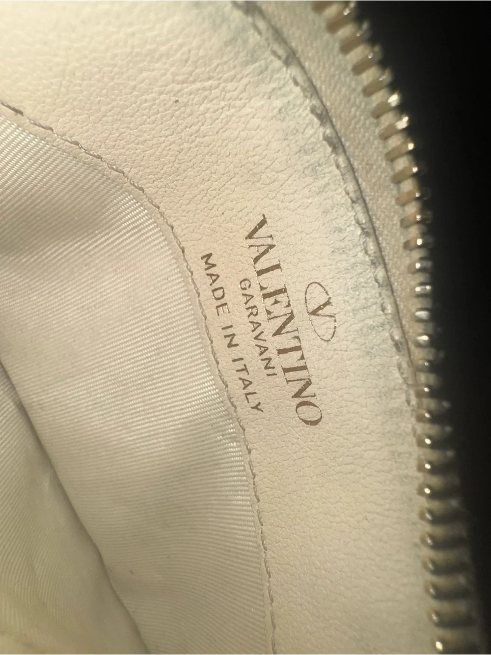Valentino Garavani Ivory Rockstud Leather Card Wallet
